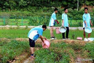 湖人 和步行者今天合计仅投进12三分 联盟本赛季最少的一场