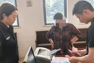 曼联媒体主持人谈穆帅下课：令人遗憾，最伟大的教练也会被背刺